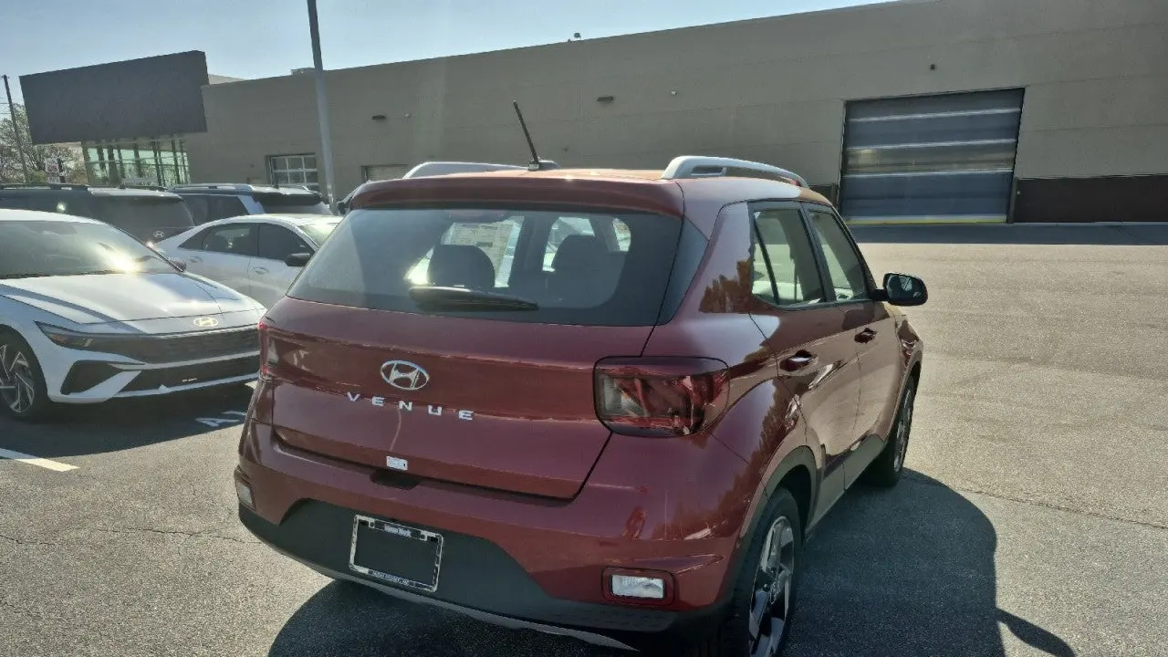 2025 Hyundai VENUE Limited