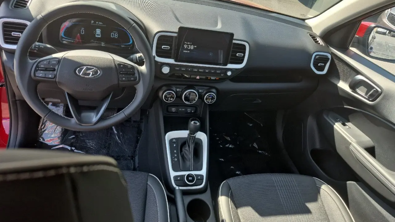 2025 Hyundai VENUE Limited