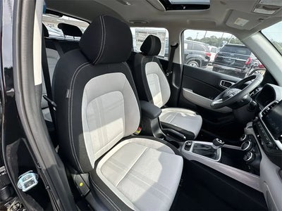 Photo of a 2025 Hyundai Venue SEL 4DR Crossover for sale