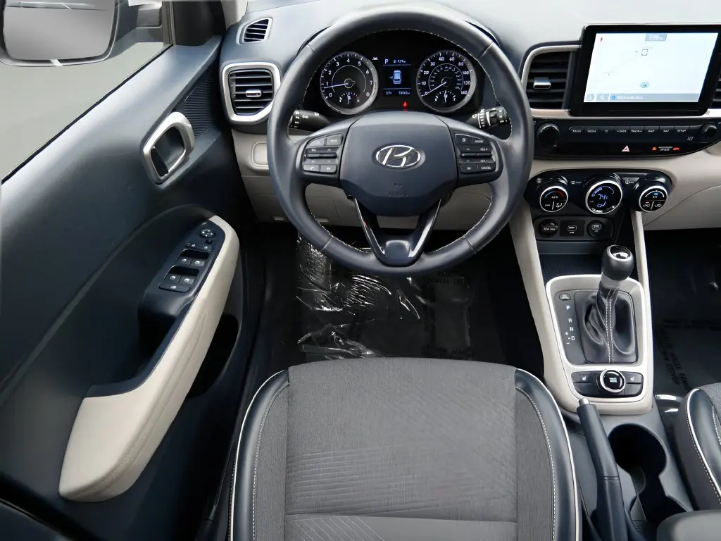 2021 Hyundai Venue - $16,345