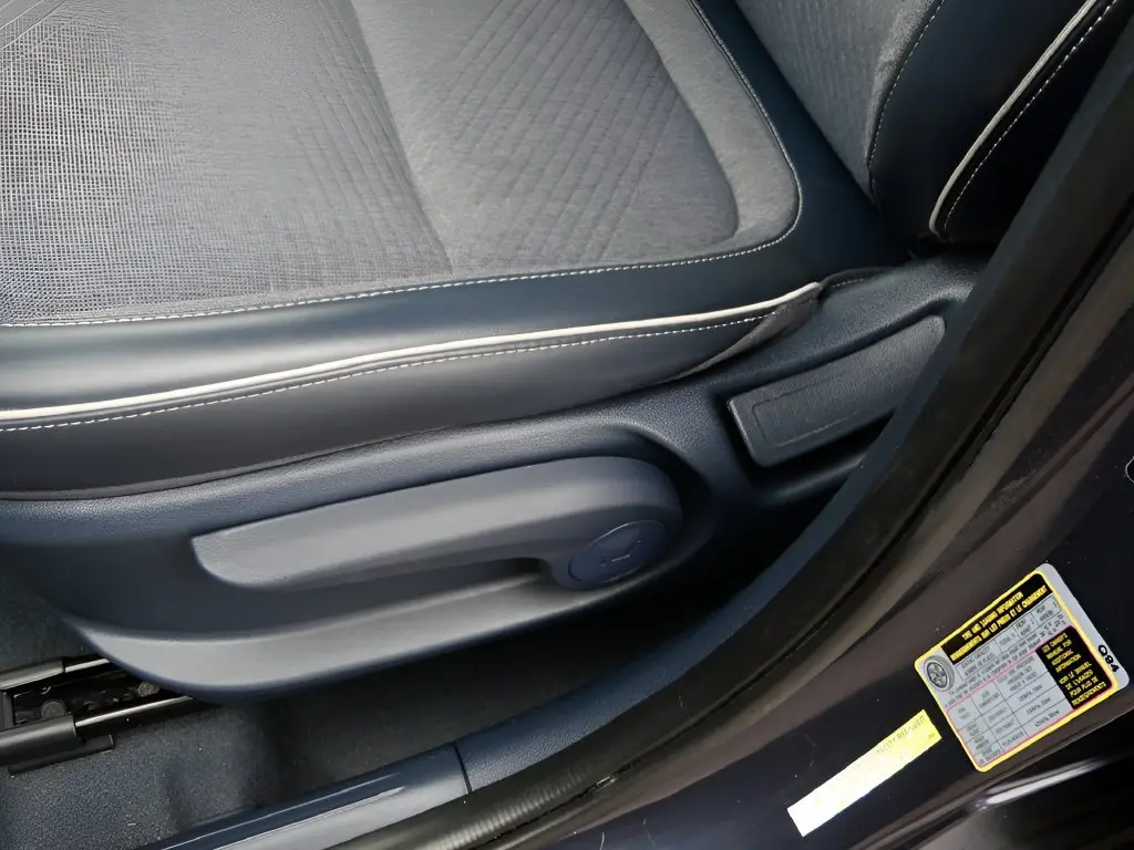 2021 Hyundai Venue - $16,345
