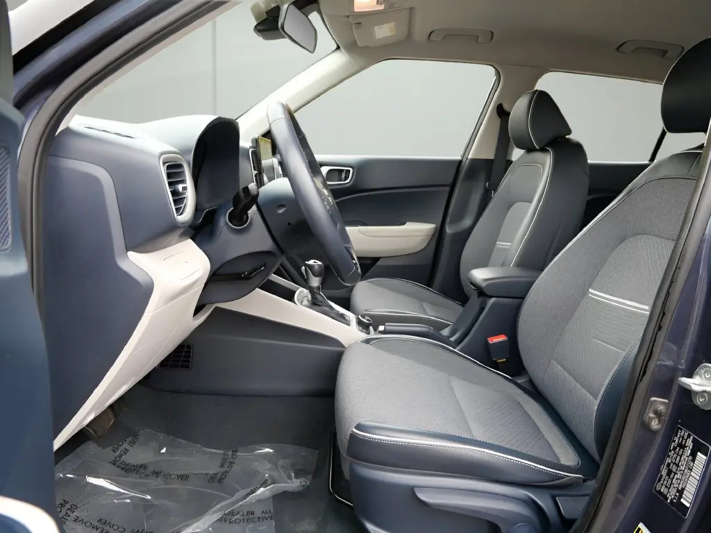 2021 Hyundai Venue - $16,345