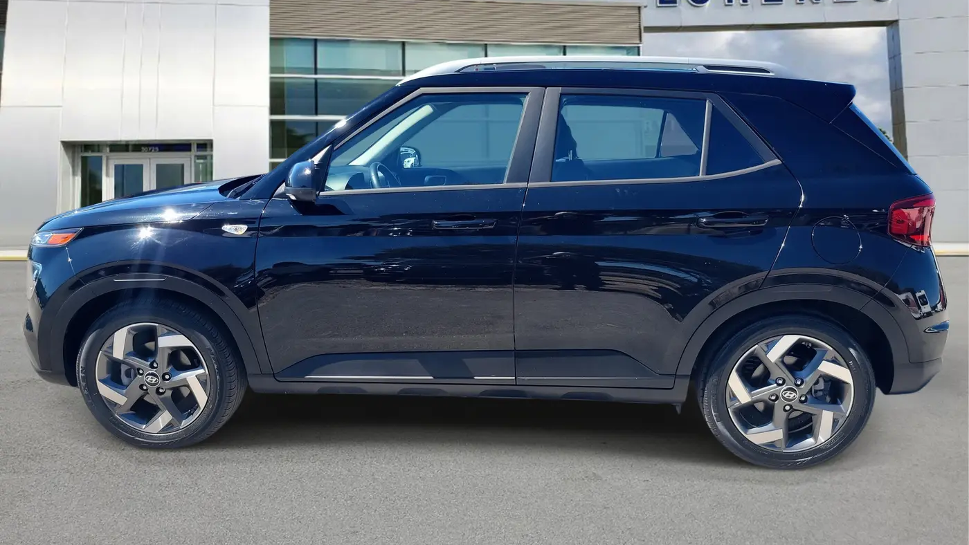 2022 Hyundai VENUE SEL