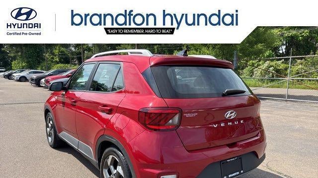 2022 Hyundai VENUE SEL