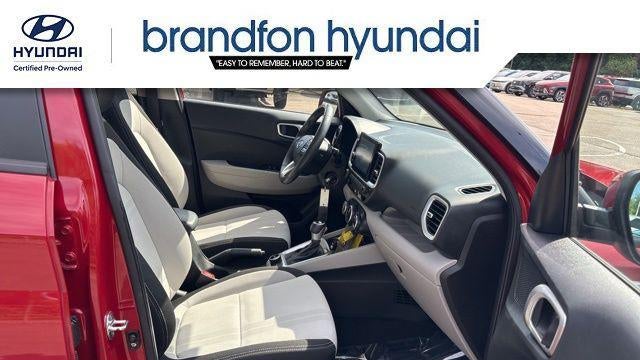 2022 Hyundai VENUE SEL