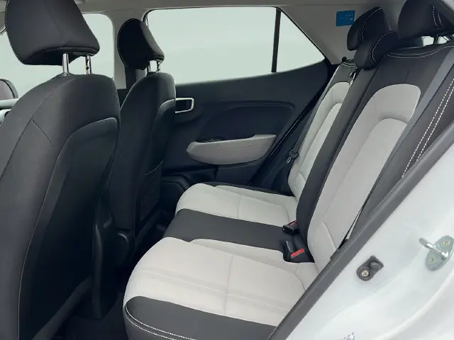 2023 Hyundai Venue - $17,989