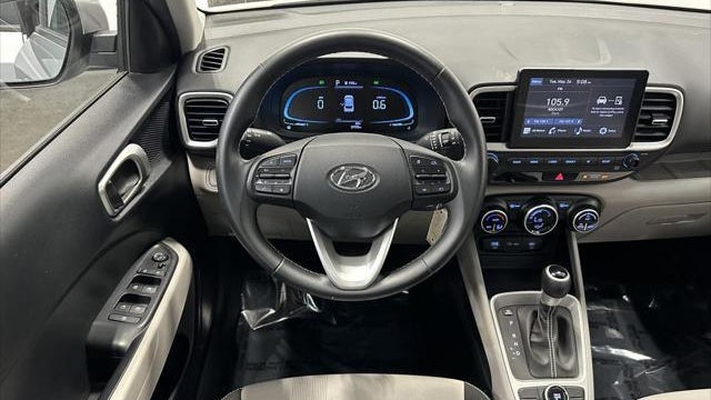 2023 Hyundai VENUE SEL
