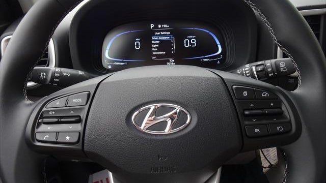 2023 Hyundai VENUE SEL