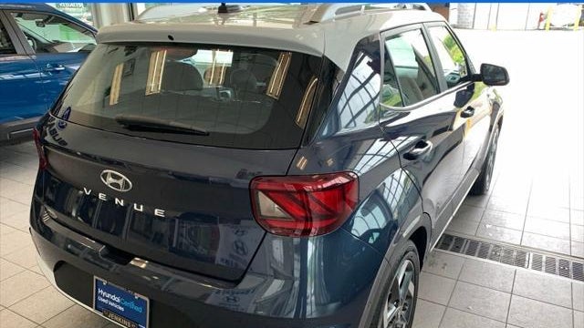 2023 Hyundai VENUE Limited