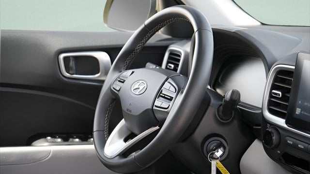 2023 Hyundai VENUE SEL