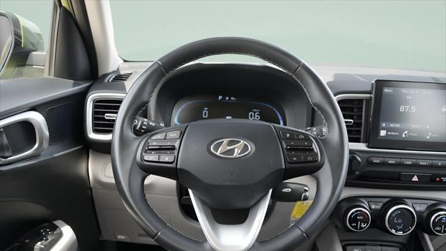 2023 Hyundai VENUE SEL
