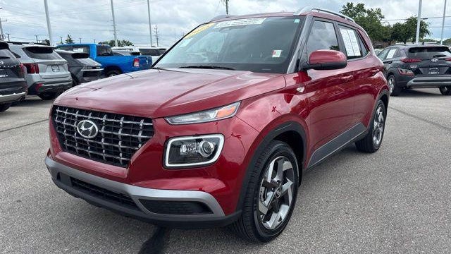 2025 Hyundai VENUE Limited