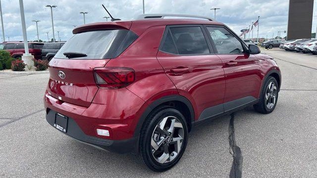 2025 Hyundai VENUE Limited