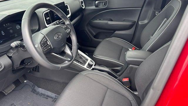 2025 Hyundai VENUE Limited
