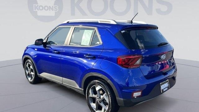 2025 Hyundai VENUE SEL