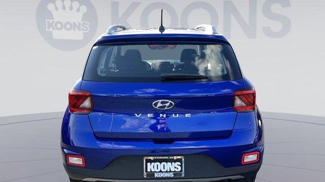 2025 Hyundai VENUE SEL