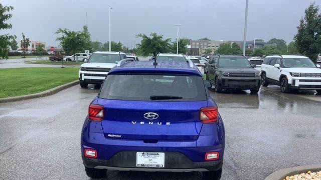 2025 Hyundai VENUE SEL