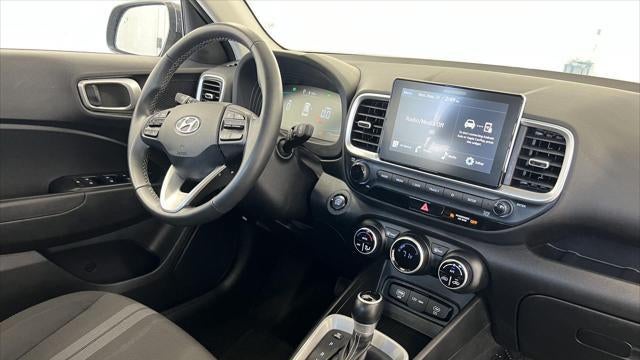 2025 Hyundai VENUE SEL