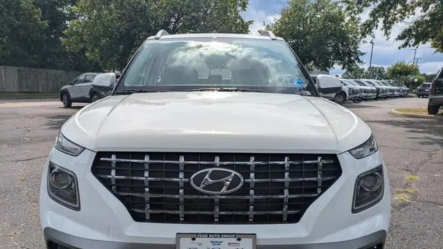 2026 Hyundai VENUE SEL