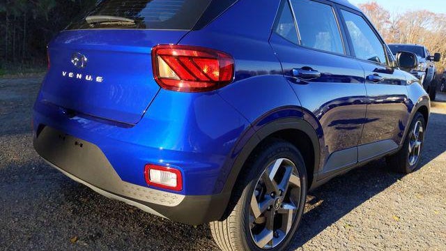 2021 Hyundai VENUE SEL