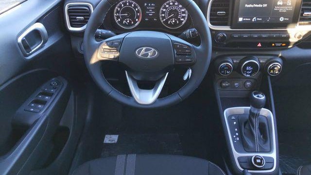 2021 Hyundai VENUE SEL