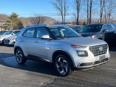 Photo of a 2022 Hyundai Venue SEL 4DR Crossover for sale