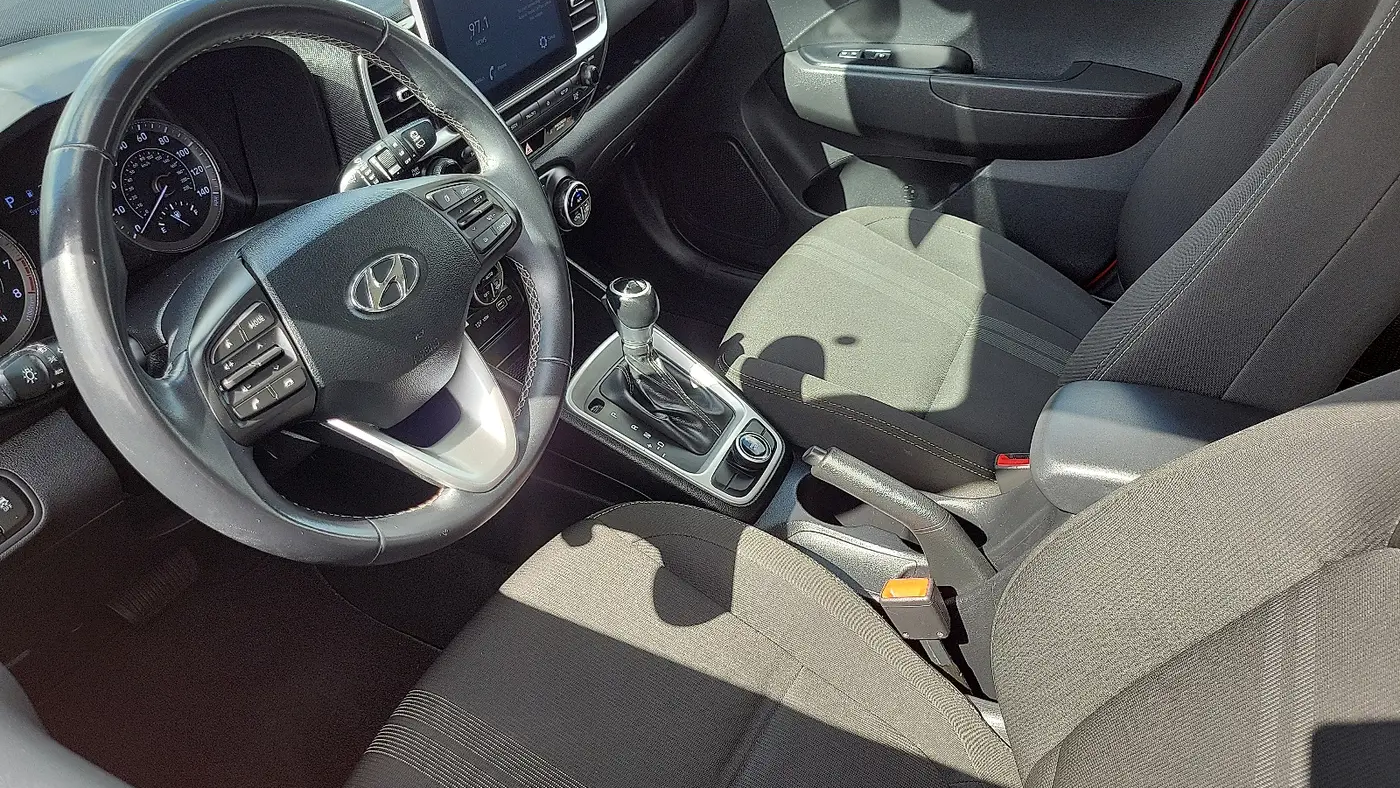 2022 Hyundai VENUE SEL