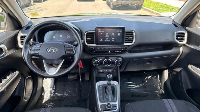 2023 Hyundai VENUE SEL