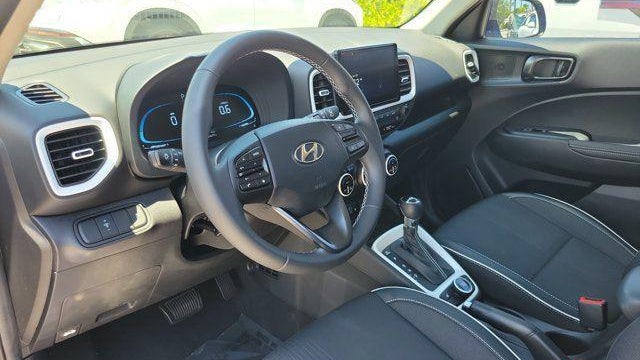 2023 Hyundai VENUE Limited