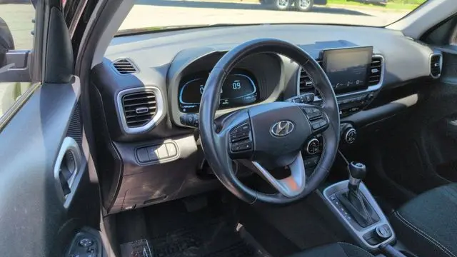 2023 Hyundai VENUE SEL
