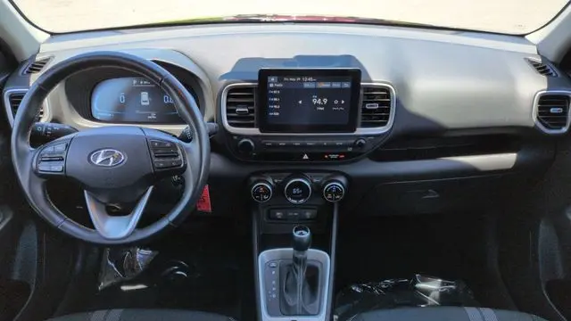 2023 Hyundai VENUE SEL