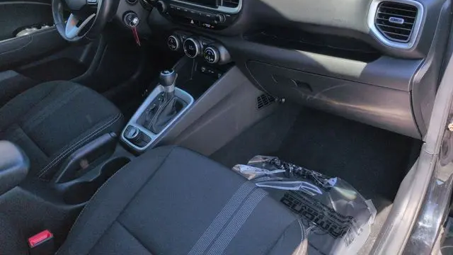 2023 Hyundai VENUE SEL