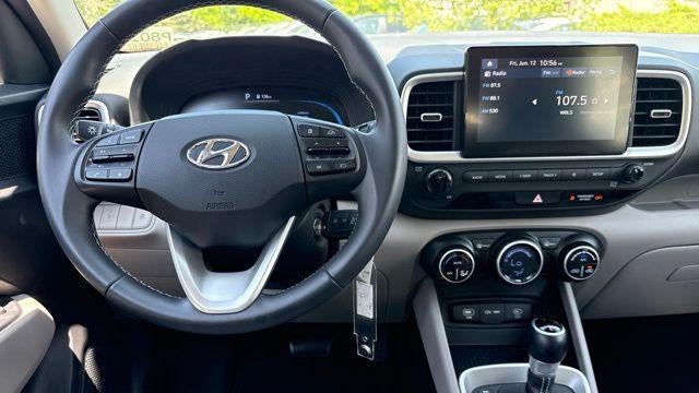 2023 Hyundai VENUE SEL