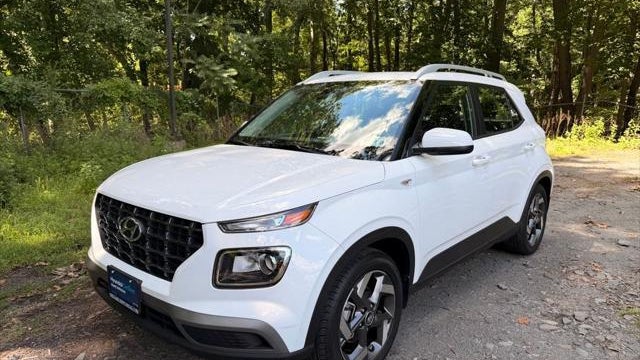 Preowned 2023 Hyundai VENUE SEL for Sale