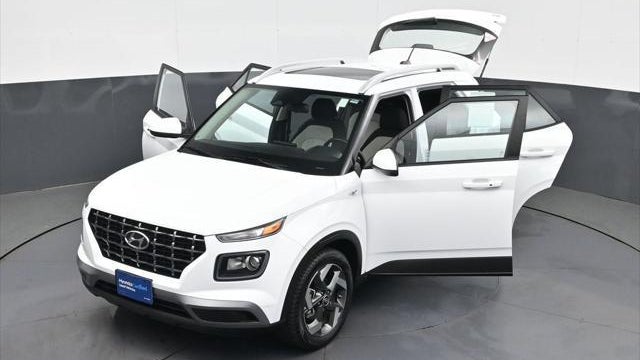 2024 Hyundai VENUE SEL
