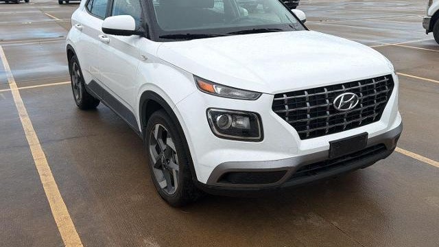 2024 Hyundai VENUE SEL