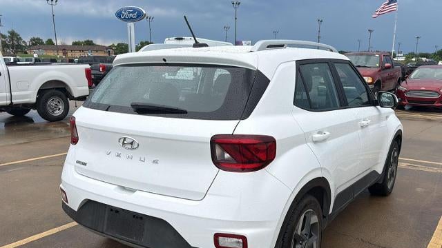 2024 Hyundai VENUE SEL