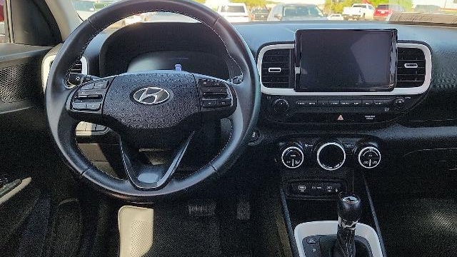 2024 Hyundai VENUE SEL