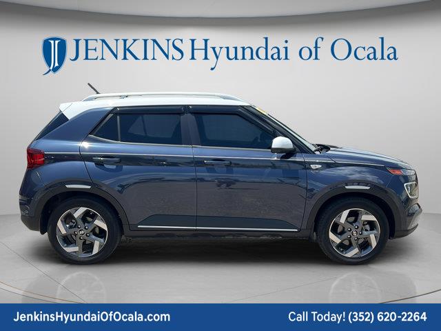 2024 Hyundai VENUE Limited — photo 1 of 21