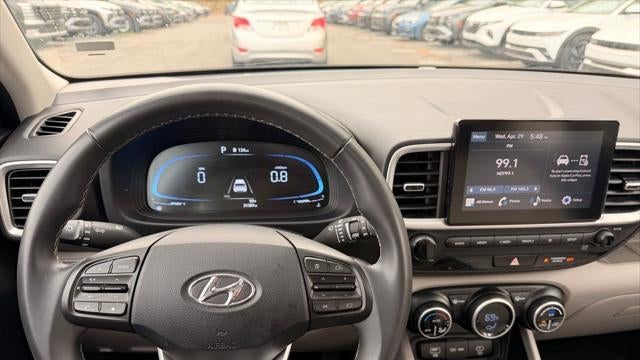 2025 Hyundai VENUE SEL