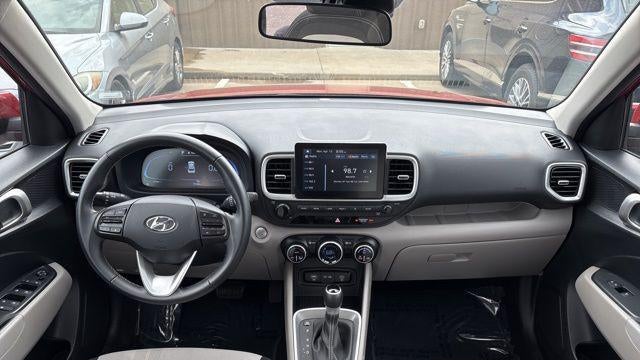 2025 Hyundai VENUE SEL