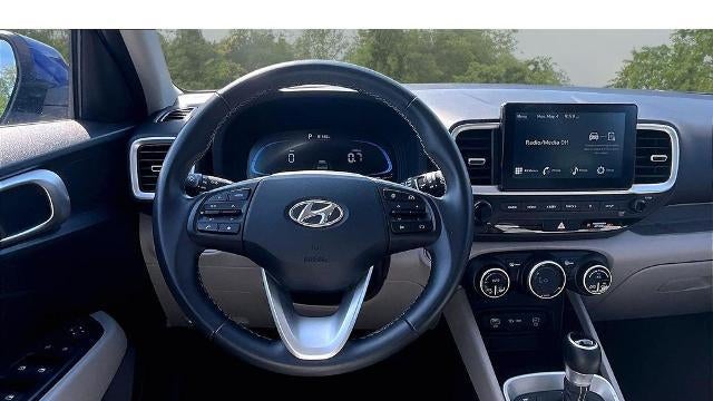 2025 Hyundai VENUE SEL