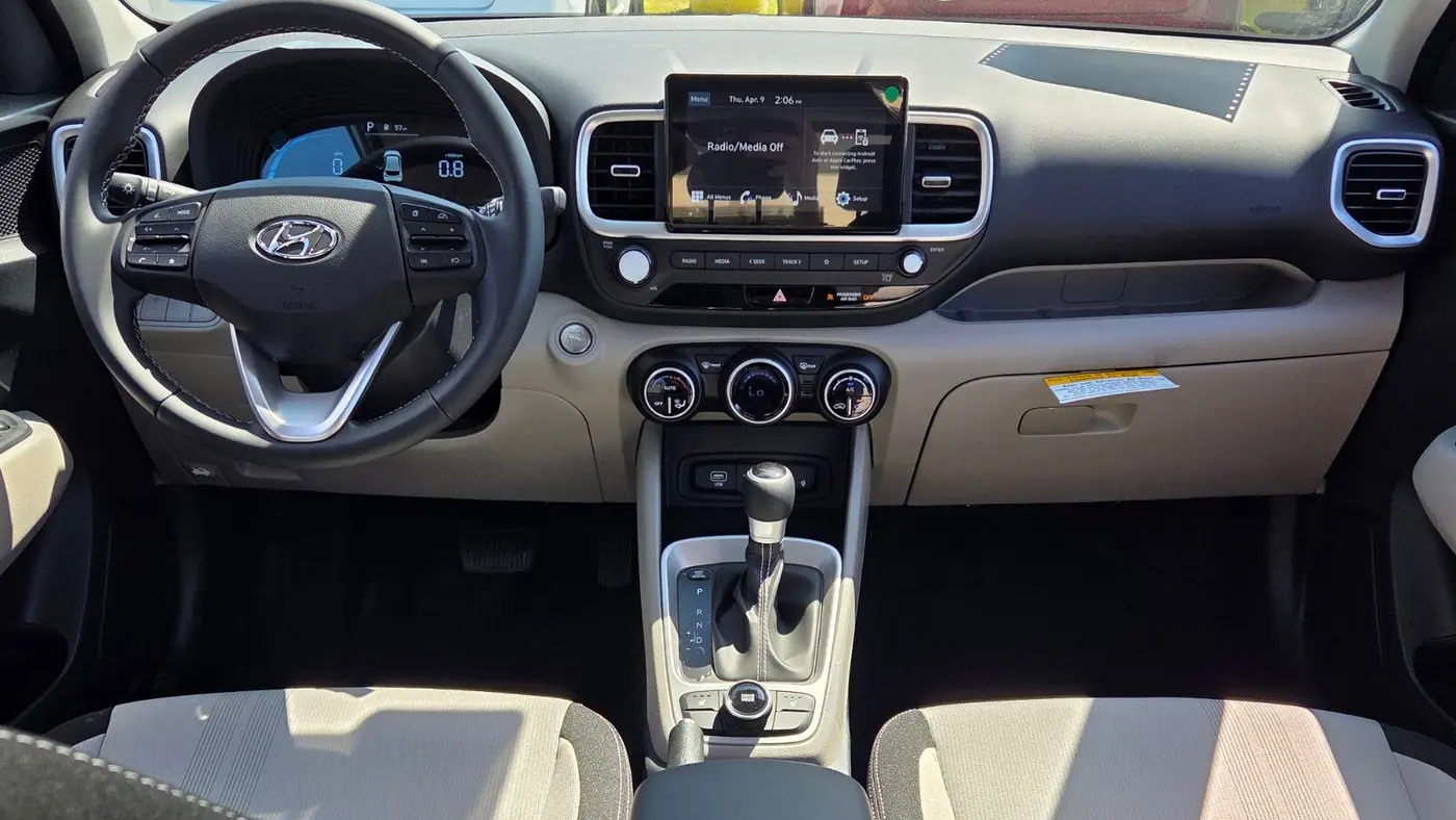 2026 Hyundai VENUE SEL