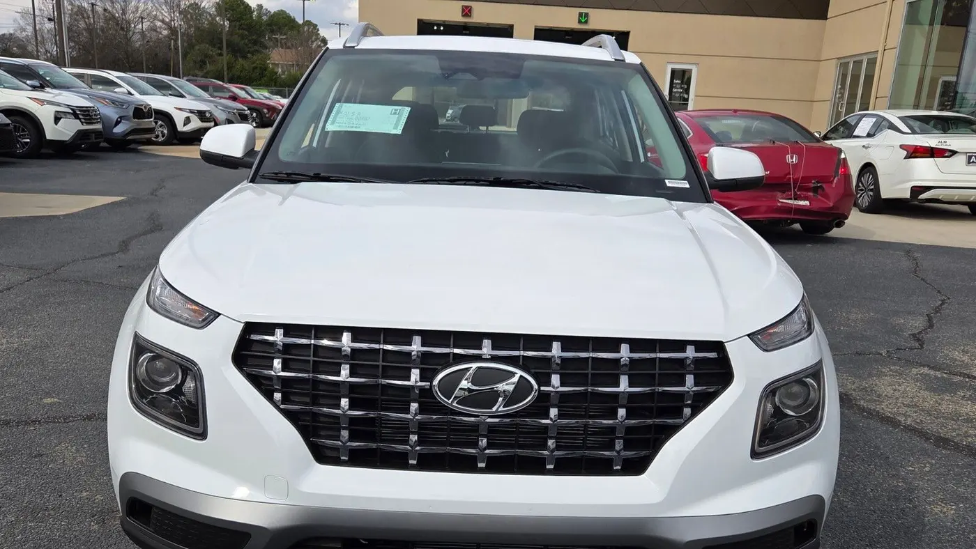 2026 Hyundai VENUE SEL