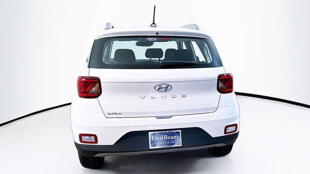 2026 Hyundai VENUE SEL