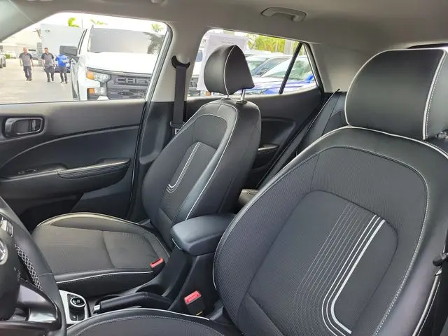 2022 Hyundai Venue - $17,990