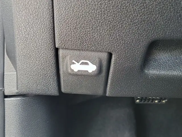 2022 Hyundai Venue - $17,990