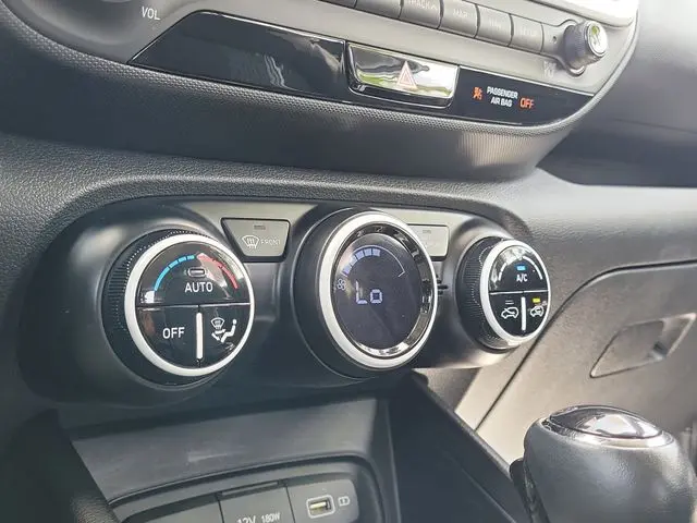 2022 Hyundai Venue - $17,990