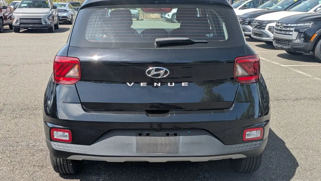 2022 Hyundai VENUE SEL