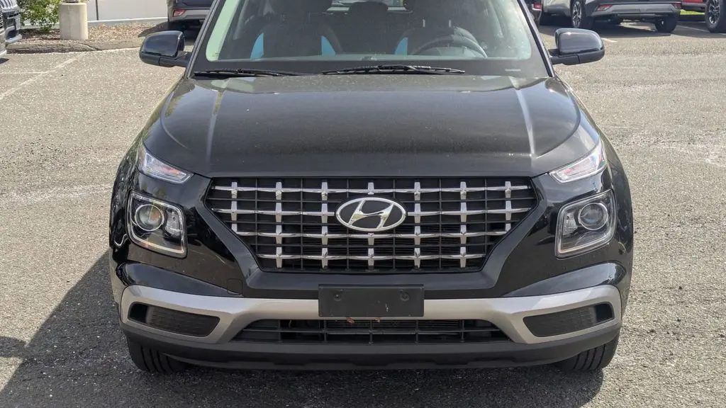 2022 Hyundai VENUE SEL